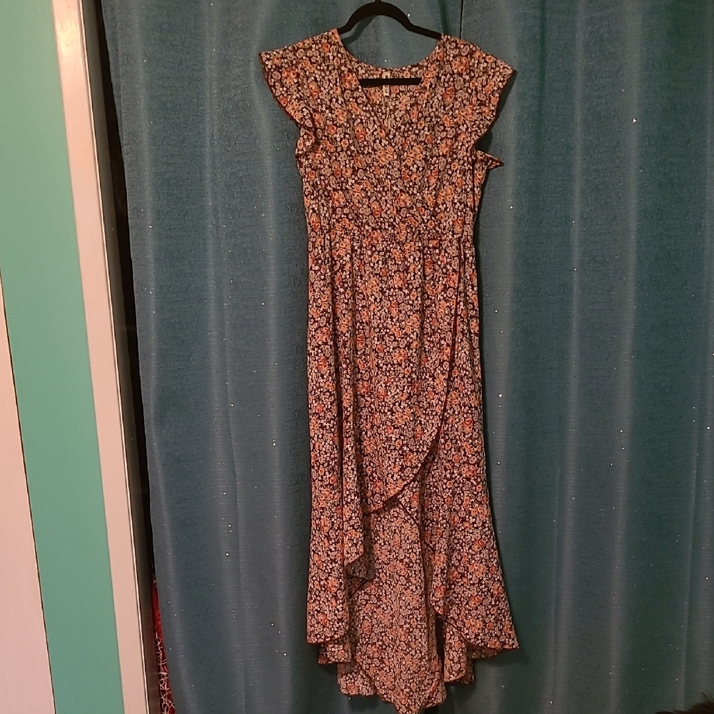 Floral Ruffle Maxi Dress